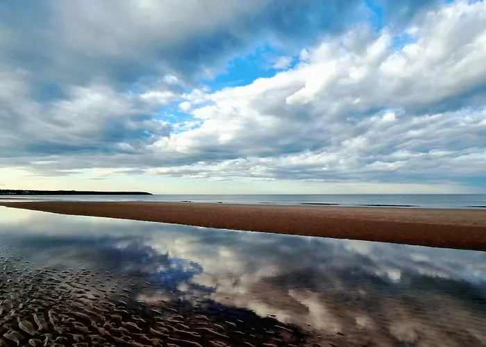 Seascape - Part Of The The Bay Village With Pool, Gym And Direct Access, Pub, Restaurant, Tennis And Meadows Walks Hébergement de vacances *